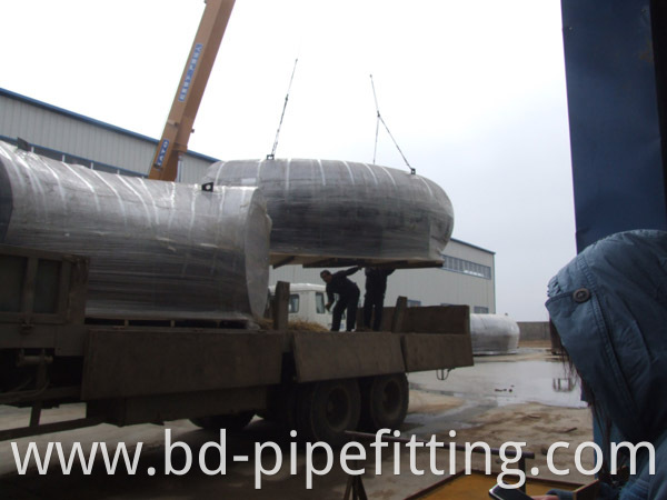 Alloy pipe fitting (98)